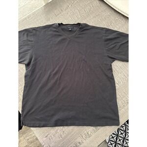 Van Huesen‎ Studio Vneck Tshirt Gray Size Large  Short Sleeve Soft Comfortable